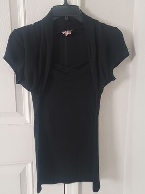 Tres Bien Black Short-Sleeve Layered Neck Top